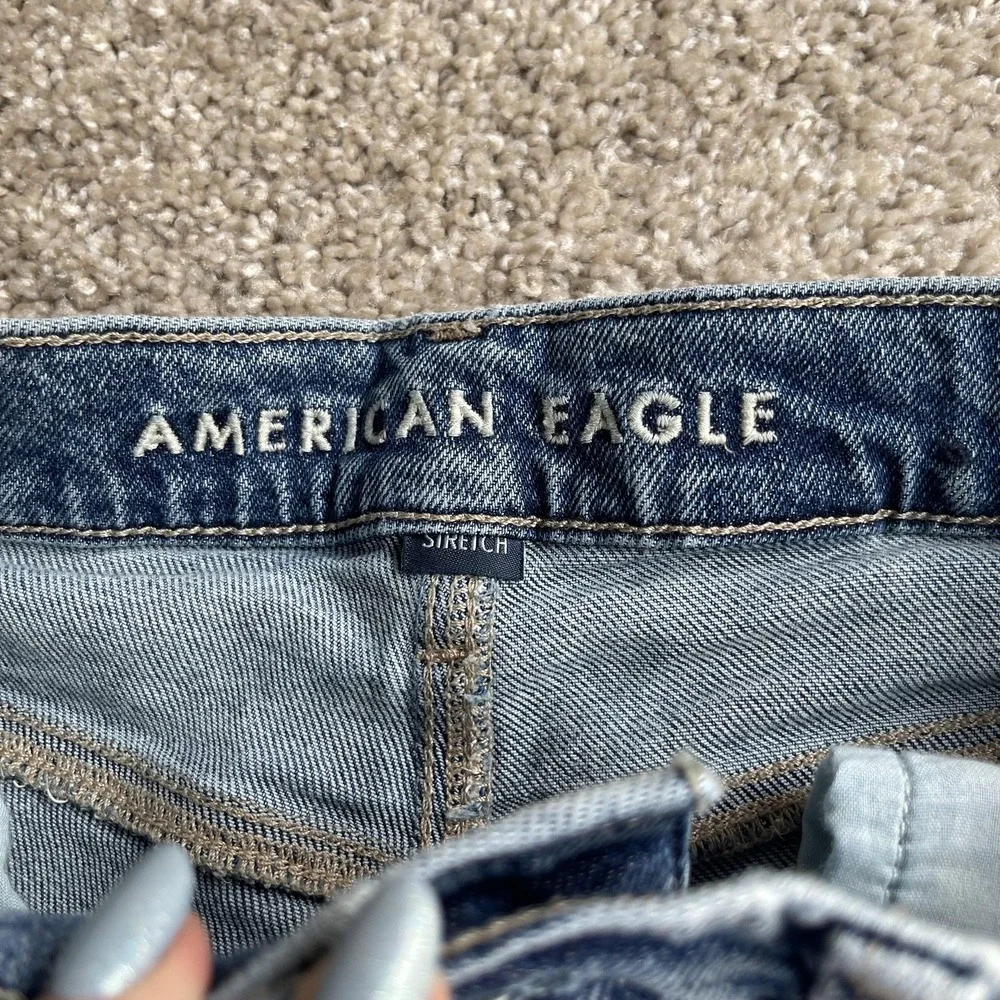 American Eagle Outfitters Straight Jeans Womens 2 Light Wash Blue Stretch Denim